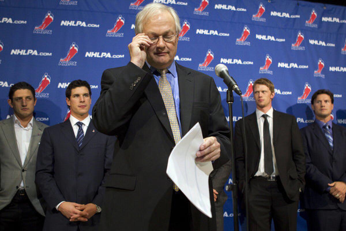 Donald Fehr, executive director of the NHLPA, sent a memo to players saying the restarted talks on Saturday at a secret location were an effort by both sides to try to settle their differences.