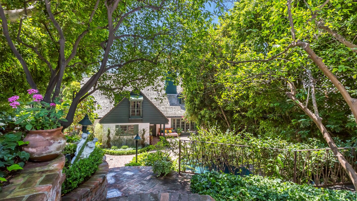 Hot Property | Loretta Swit