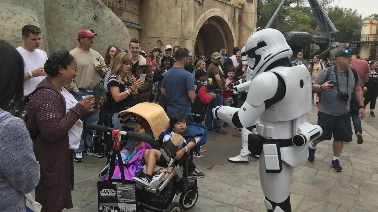 Disneyland set to open new parking garage months ahead of schedule to  absorb Star Wars: Galaxy's Edge crowds – Orange County Register