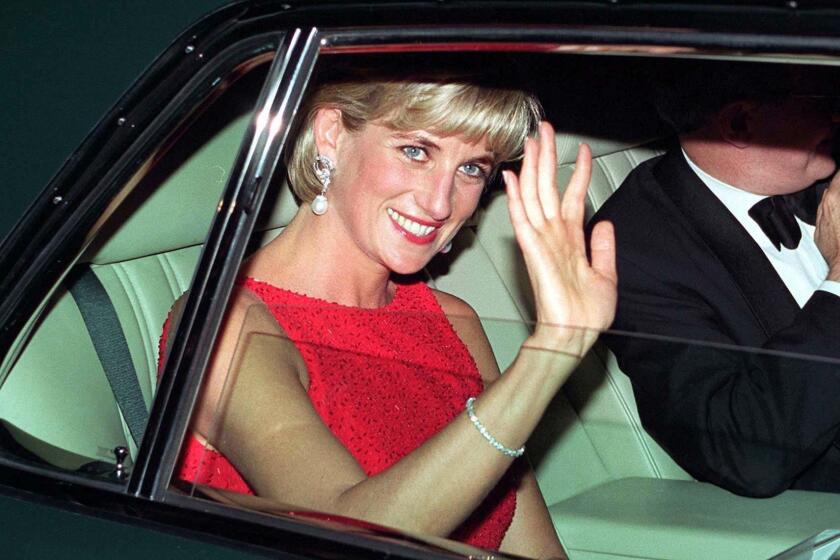 WASHINGTON, D.C - JUNE 17: Diana, Princess Of Wales, at a gala dinner to raise funds for the Anti-landmines Campaign at The National Museum Of Women In The Arts.