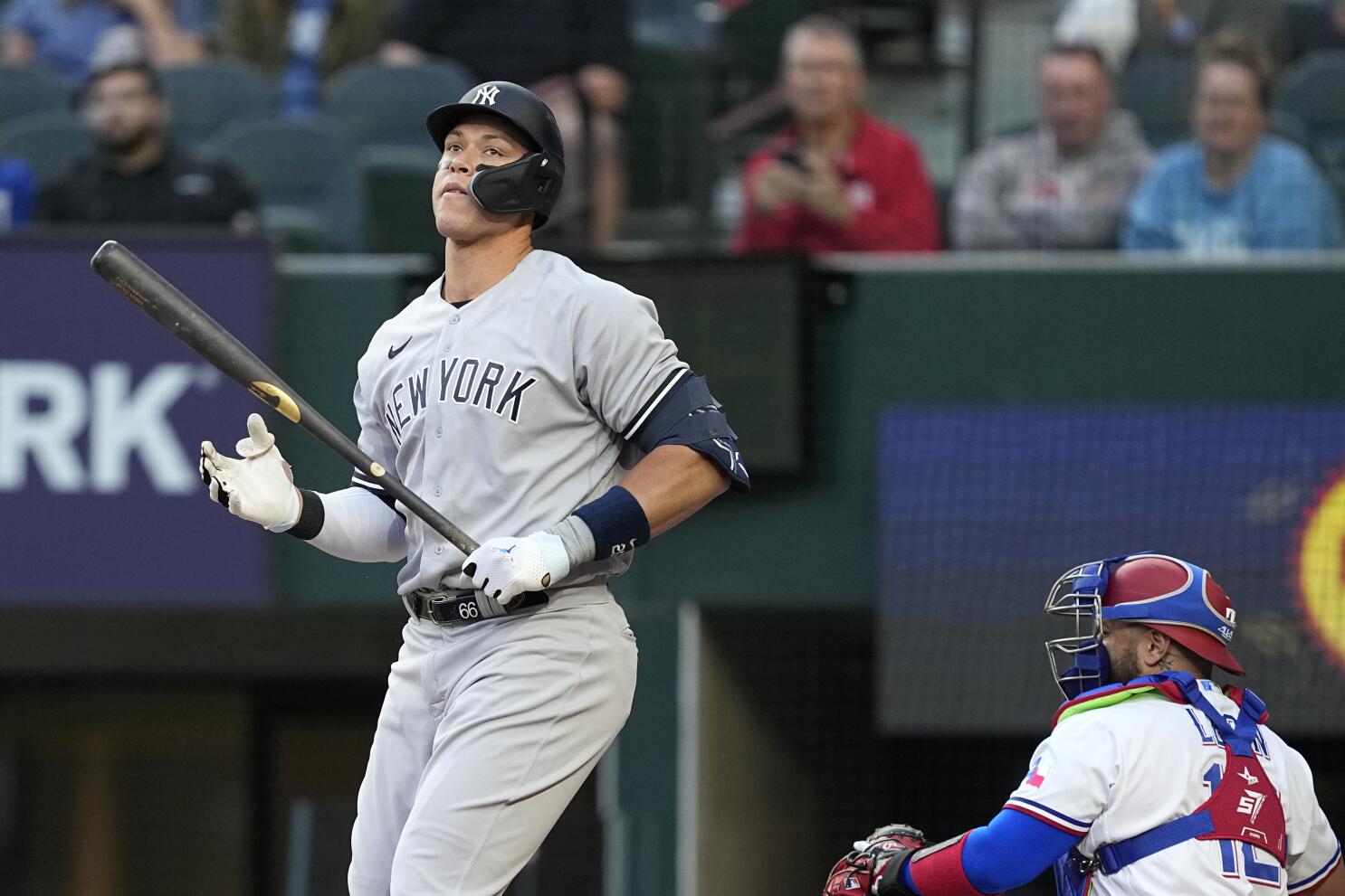 Yankees star Aaron Judge hits 62nd home run to break Roger Maris