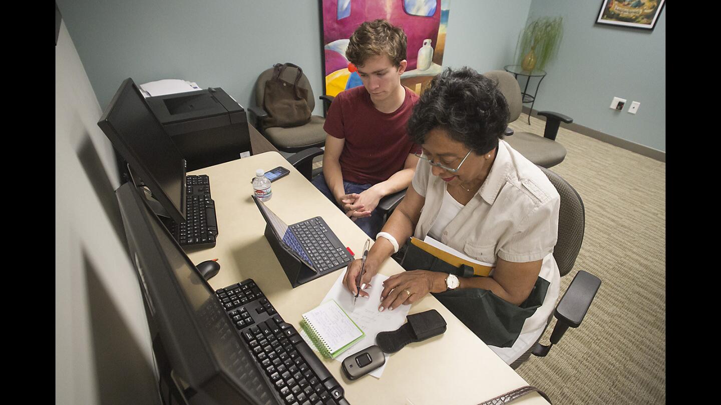 Sage Hill Students Bring Seniors Up To Modern Technology