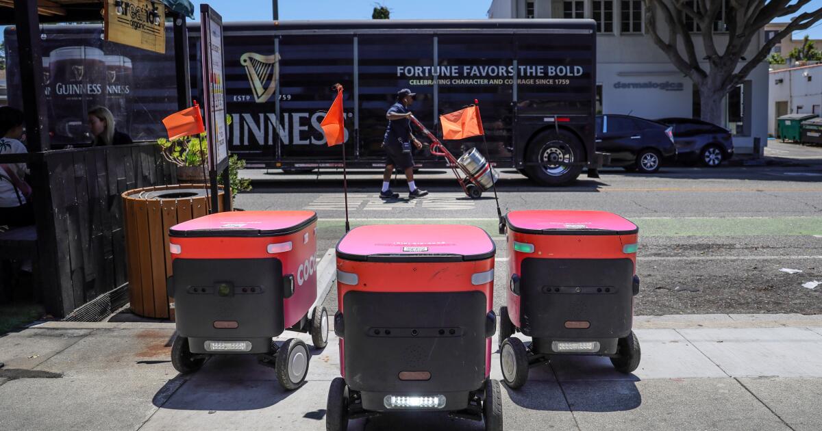 Los robots de reparto ahora pueden llevarte alimentos en estos barrios de Los Ángeles Los robots de reparto ahora pueden llevarte alimentos en estos barrios de Los Ángeles