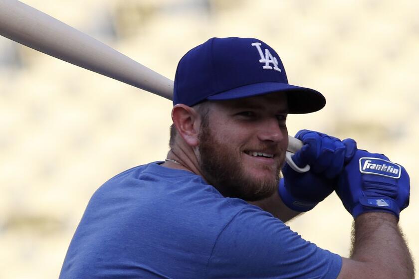 LOS ANGELES, CALIF. - AUG. 30, 2018. Dodgers slugger Max Muncy takes batting practice before the game against the Diamondbacks on Thursday, Aug. 30, 2018, at Dodger Stadium in Los Angeles. (Luis Sinco/Los Angeles Times)