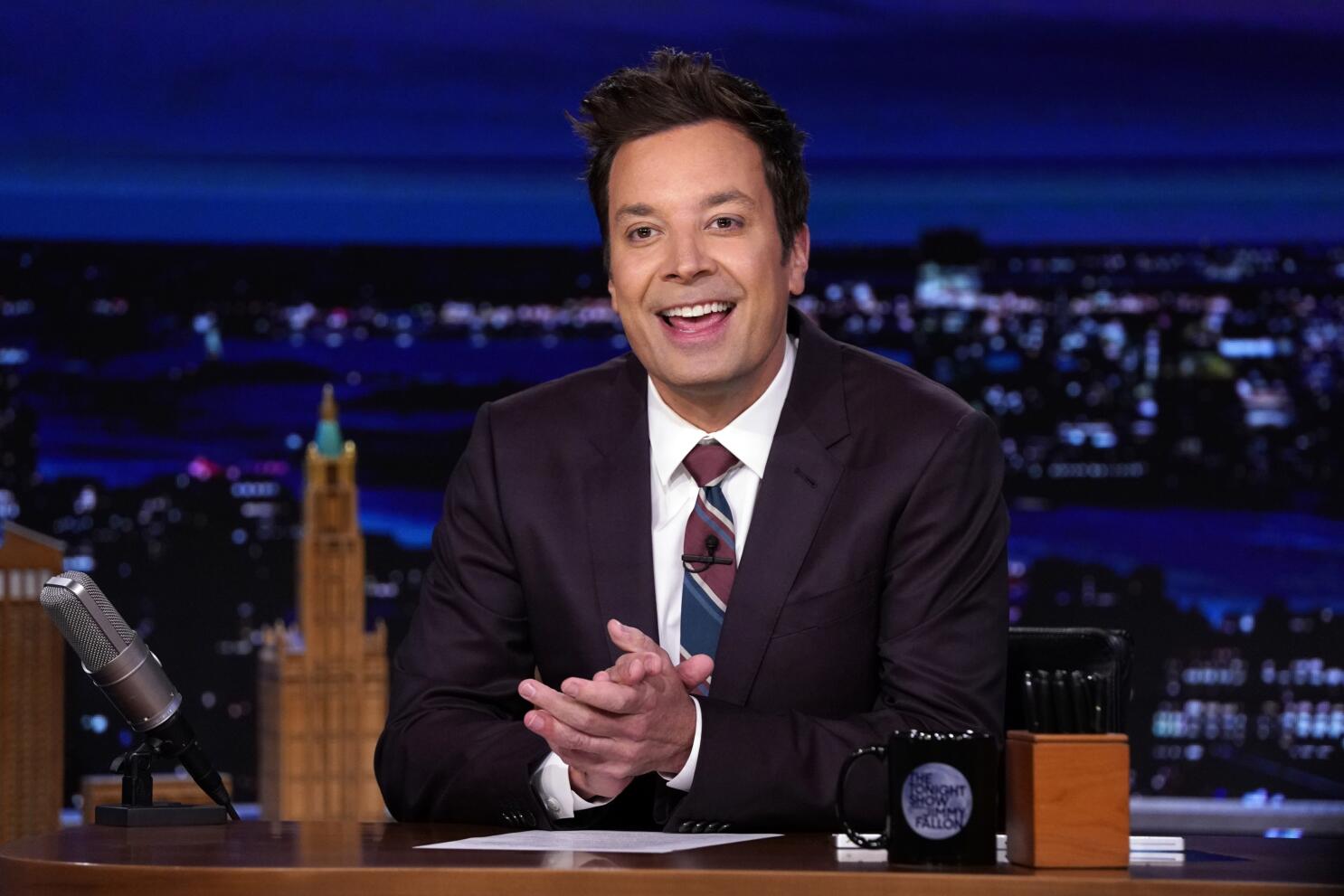 Fallon apologizes to 'Tonight Show' staff for 'toxic' report - Los Angeles Times