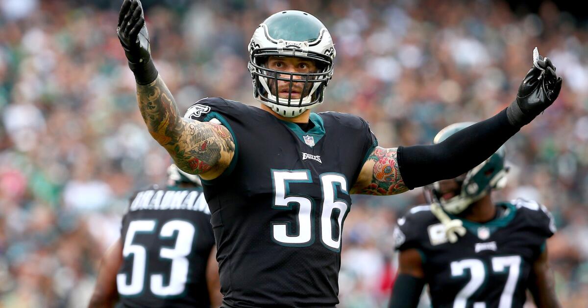 Philadelphia Eagles' Chris Long to Donate Entire Salary to Charity