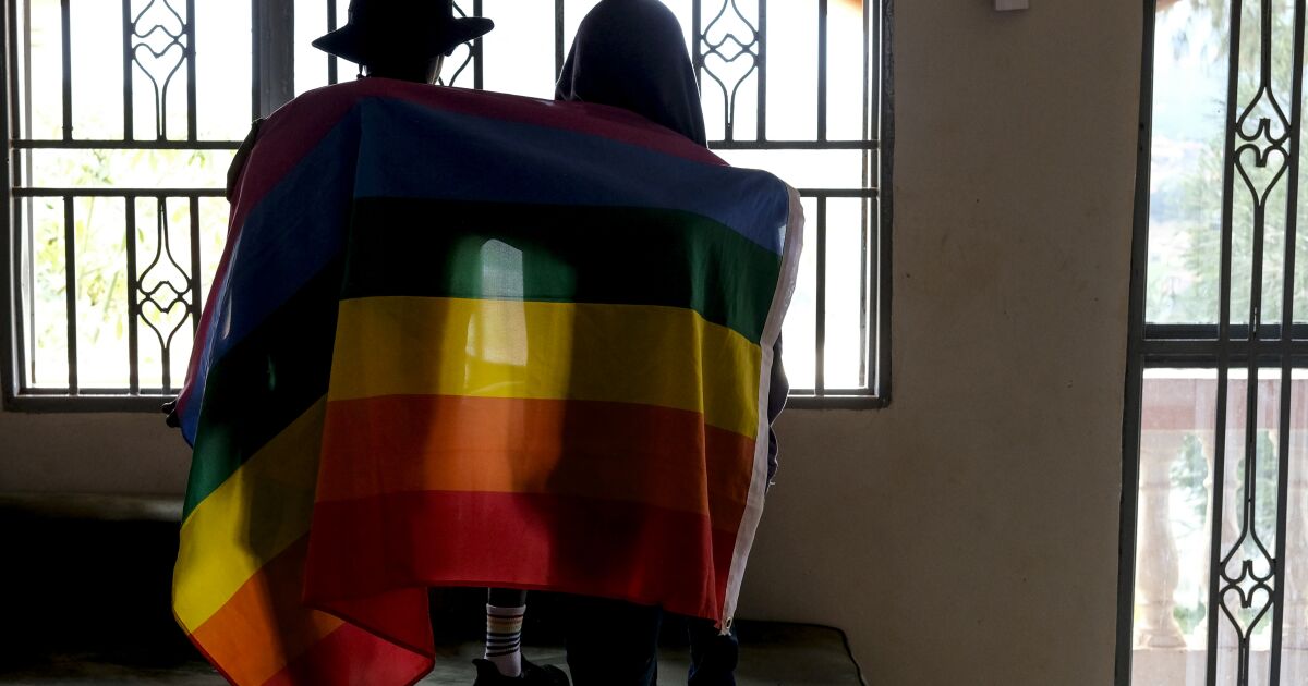 Uganda’nın önerdiği eşcinsel karşıtı yasalar uyarınca turistler bile hapse girebilir
