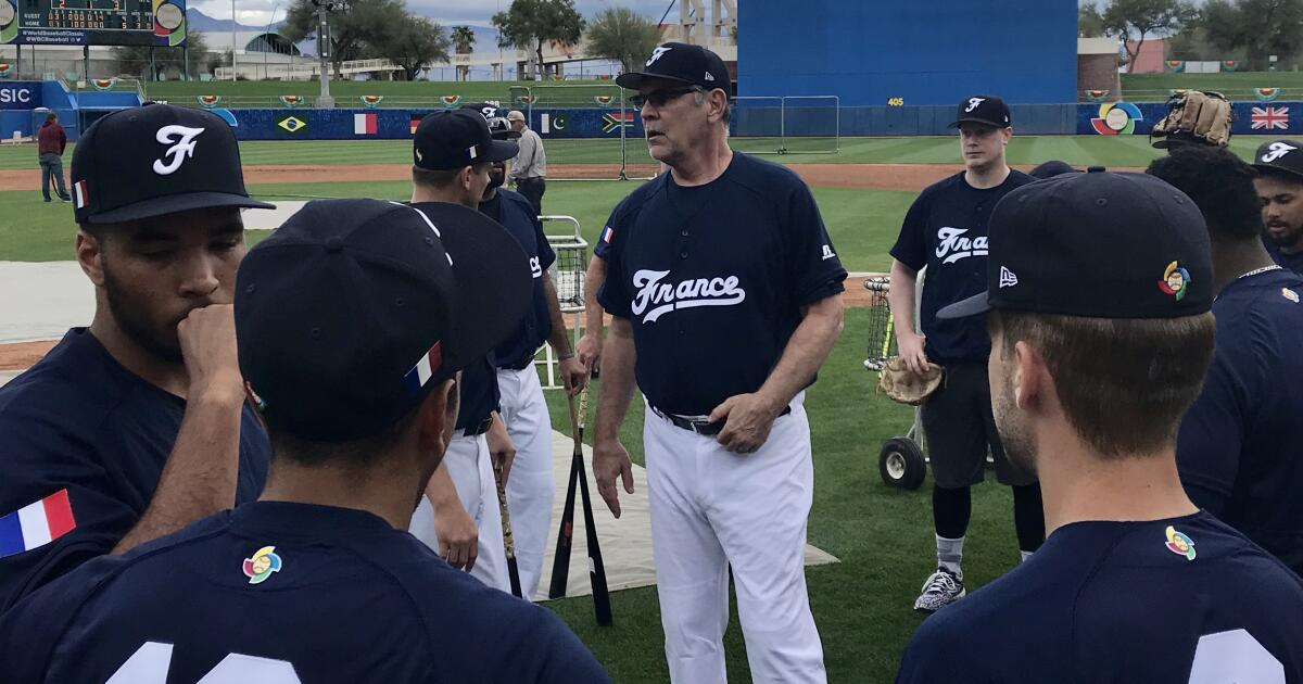 Former Padres and Giants manager Bruce Bochy to manage French team 