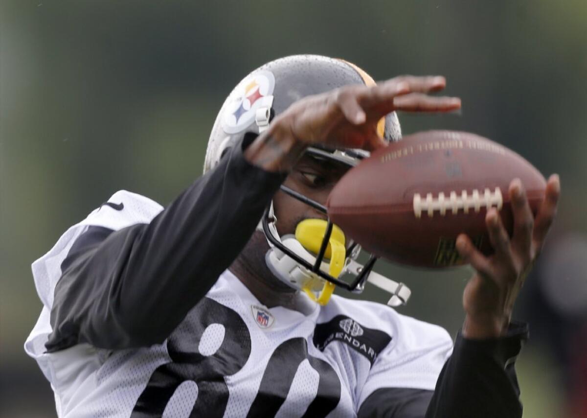 Plaxico Burress suffered a severe shoulder injury in training camp.