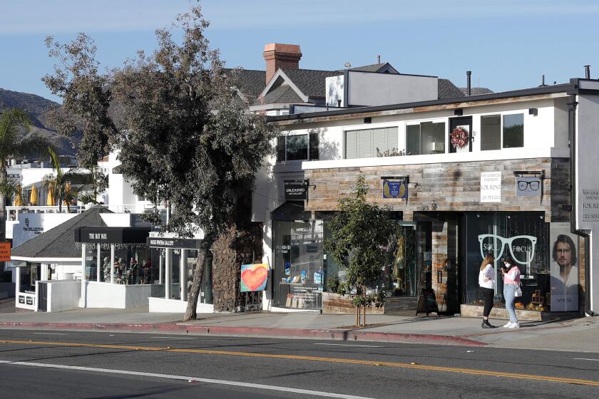 The council is expected to approve the Laguna Beach Cares initiative for financial relief for restaurants, bars and retail businesses tonight at a special meeting.