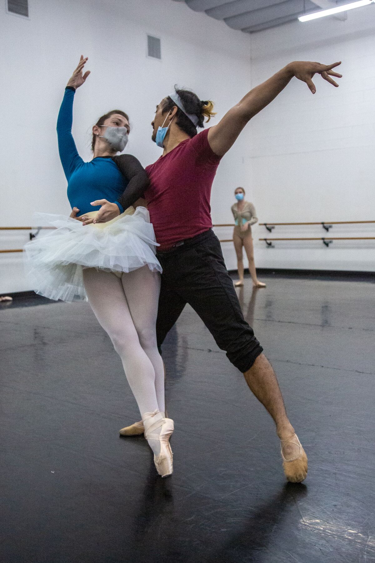 Golden State Ballet's Jeremy Zapanta and Tiffany Smith rehearse for the upcoming "Nutcracker."