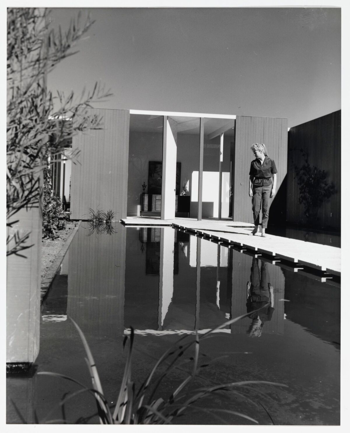 ‘Case Study House No. 23 (Triad), La Jolla, 1961’ by Julius Shulman