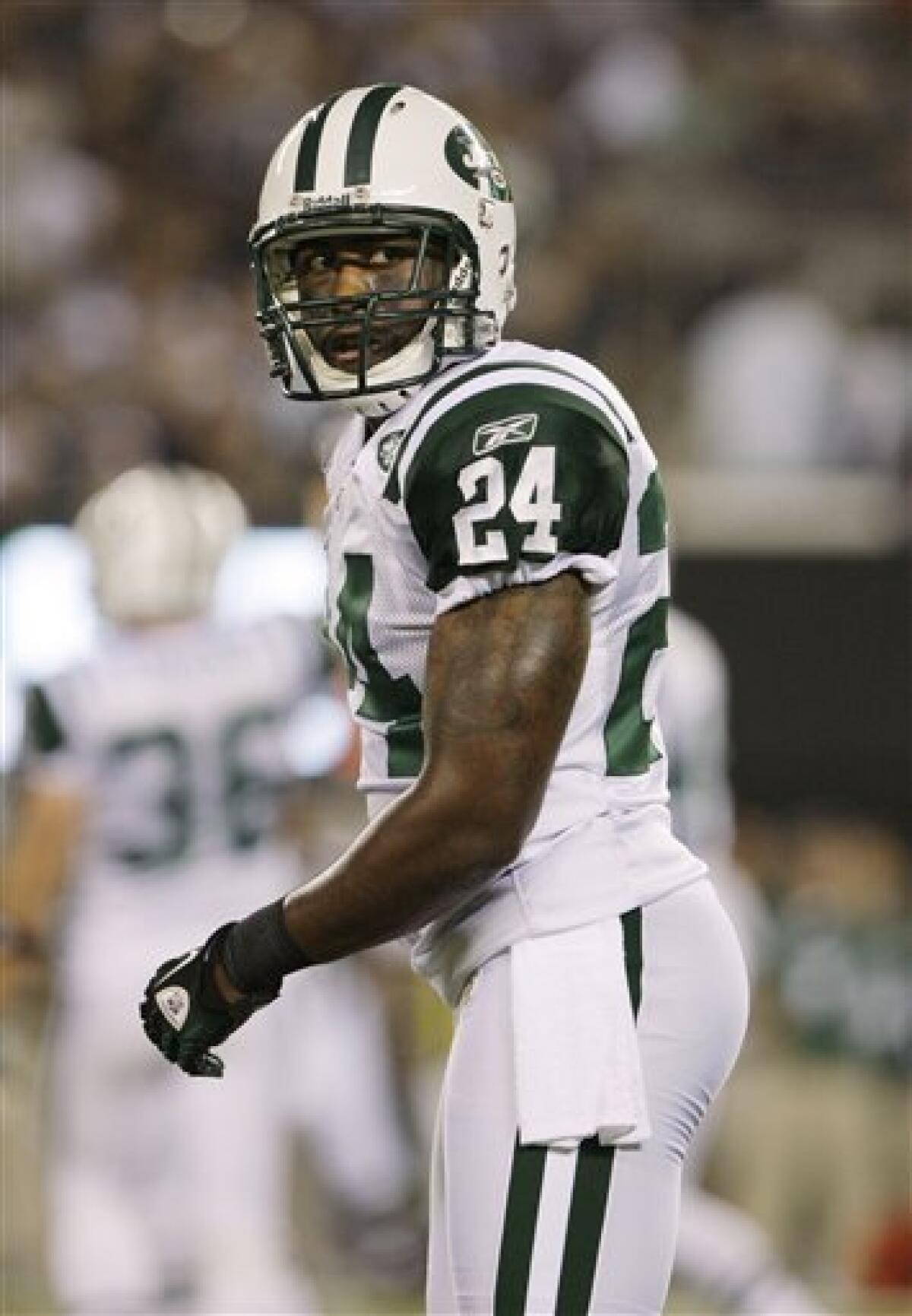 NY Jets get much needed win, Darrelle Revis returns interception