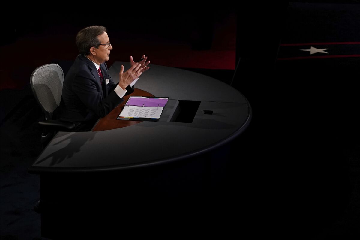 Moderator Chris Wallace at his desk at the first presidential debate.