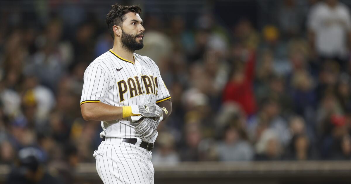 Padres 1B Eric Hosmer on reporting to camp and the possibility of