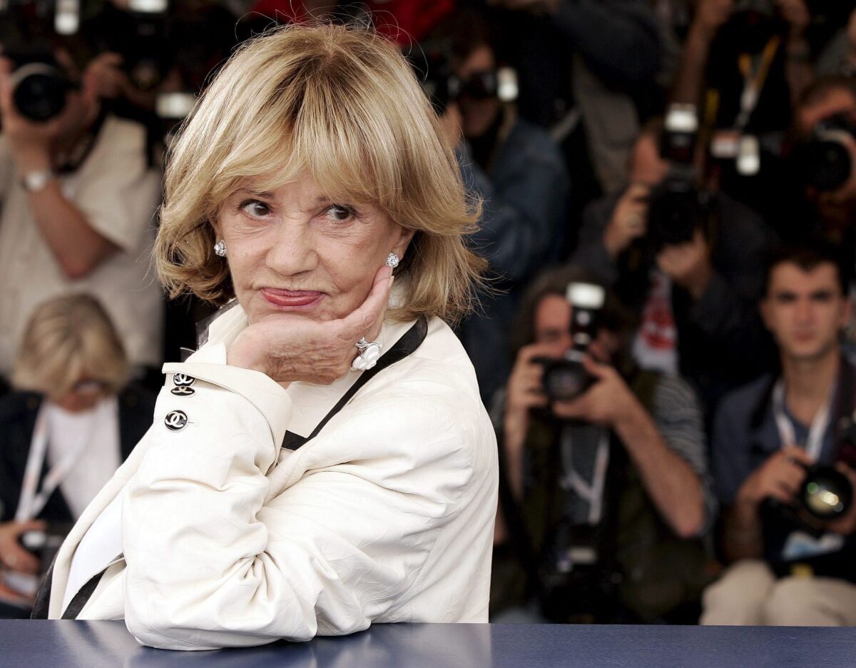 Jeanne Moreau photographed at the 2005 Cannes Film Festival during a photo call for the movie 'Le temps qui reste' by French director Francois Ozon.