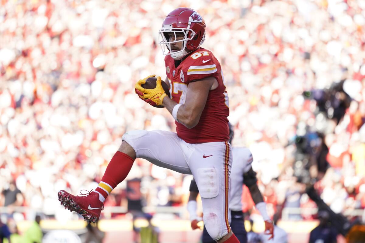 Kansas City Chiefs tight end Travis Kelce catches a touchdown pass against the Chicago Bears.