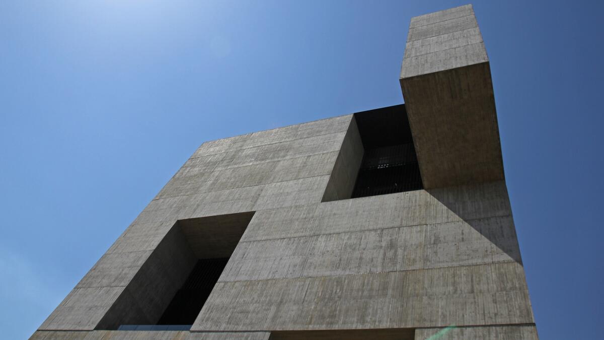Chilean architect Alejandro Aravena is known internationally for his role as Pritzker Prize juror and also for his work in the area of social housing. But he has also constructed many buildings around Chile -- including the bold new Innovation Center at the Catholic University.