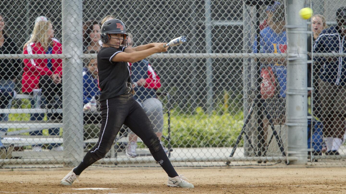 Photo Gallery: Huntington Beach vs. Los Alamitos softball