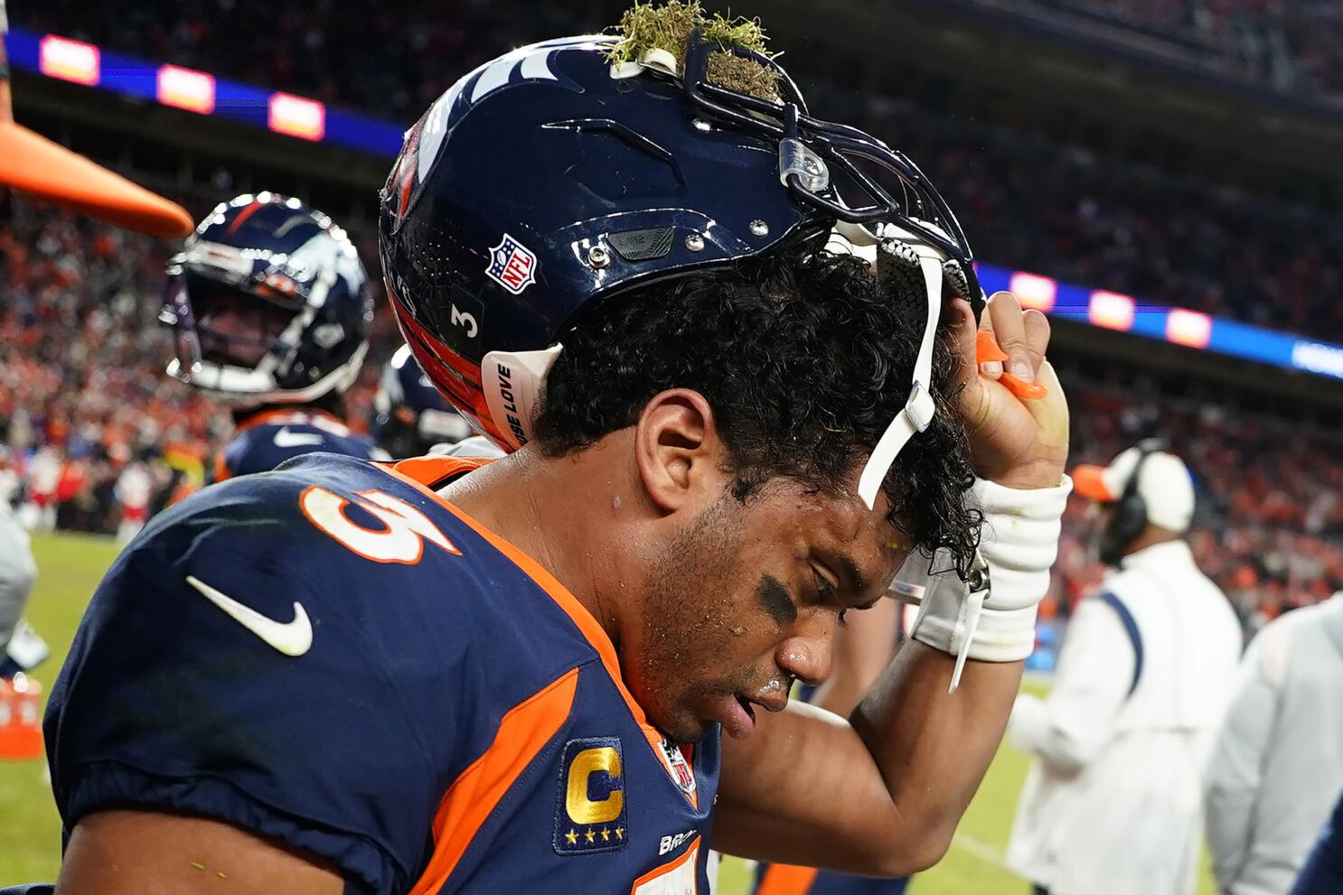 Wilson's concussion latest setback in Broncos' awful year - The San Diego  Union-Tribune