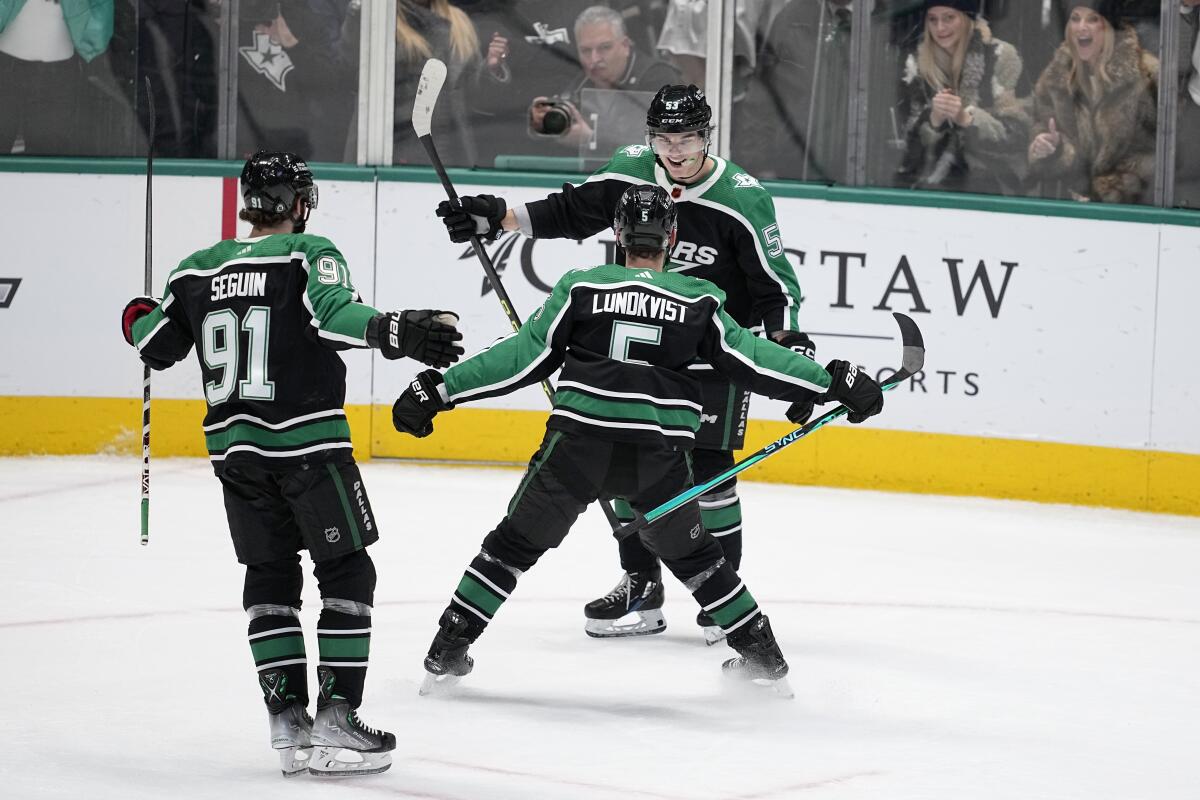 Wyatt Johnston Stars Among NHL's Promising Rookies in Dallas - The Hockey  News
