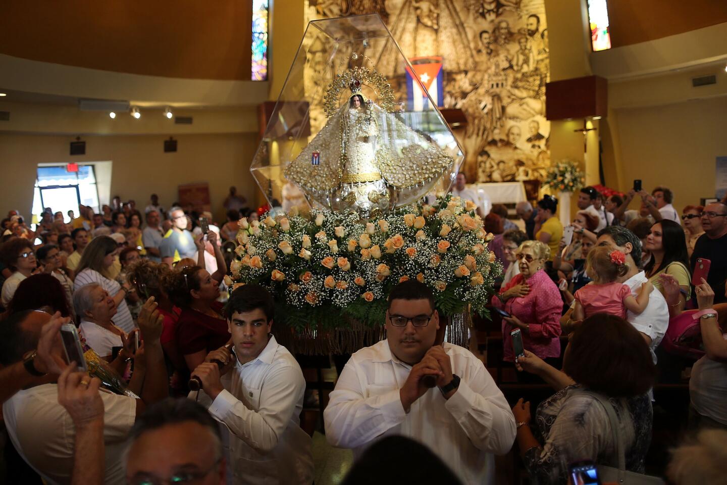 Miami Cuban community awaits the pope