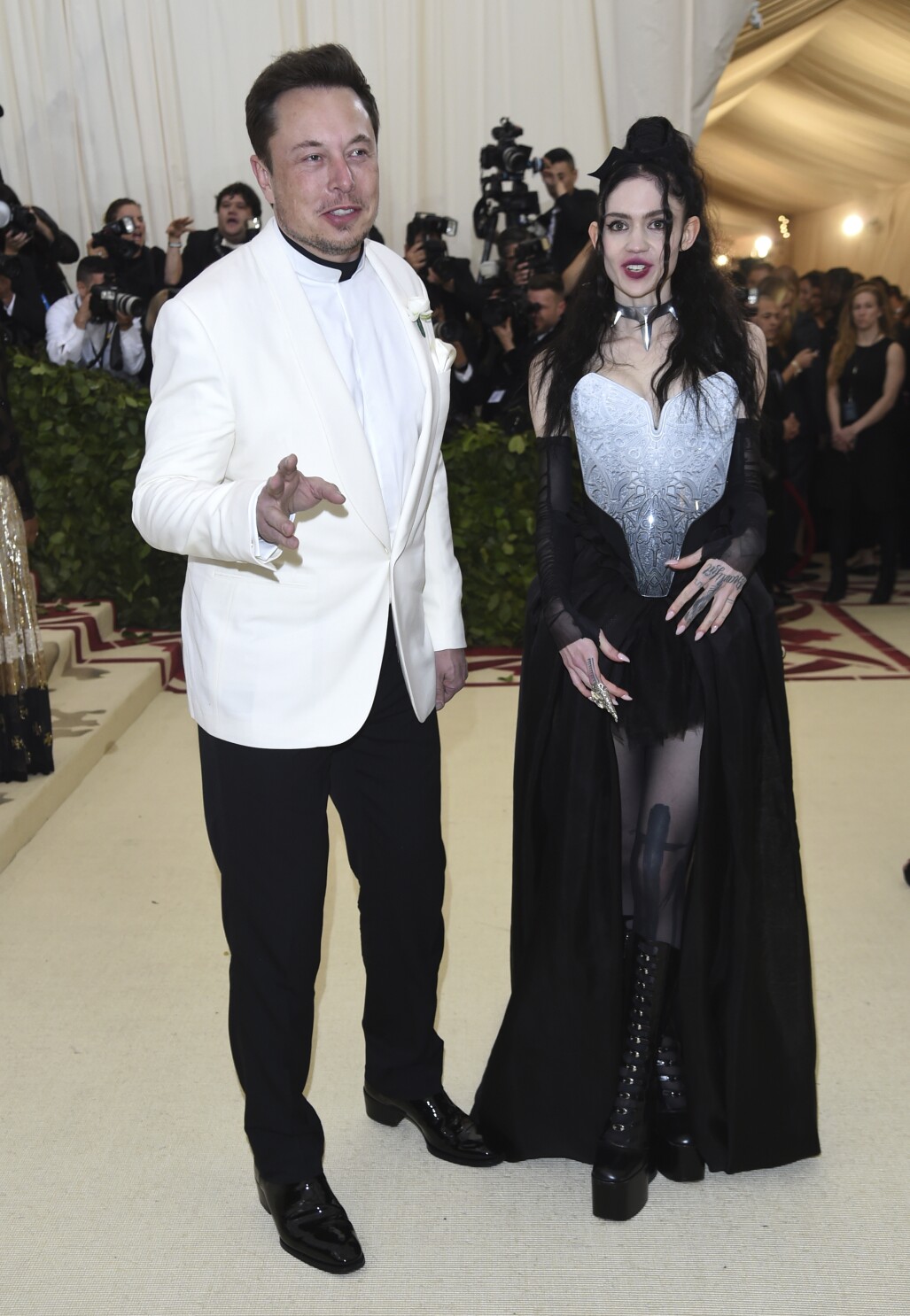 Good Luck Pronouncing The Name Of Elon Musk And Grimes Baby Los Angeles Times Good Luck Pronouncing The Name Of Elon Musk And Grimes Baby Los Angeles Times