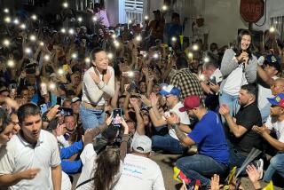 la líder opositora venezolana, María Corina Machado, se dirige a sus seguidores en un mitin en Sabana de Mendoza, Venezuela, el 8 de mayo de 2024. (AP Foto/Regina García Cano)
