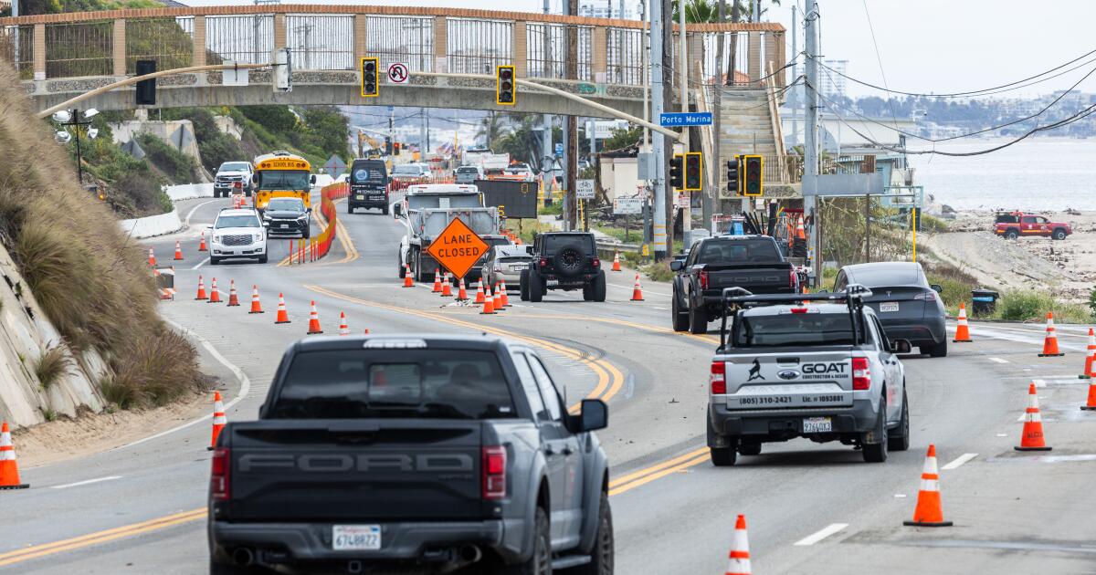 Pacific Coast Expressways Reopen to Clear Traffic Bottlenecks Pacific Coast Expressways Reopen to Clear Traffic Bottlenecks