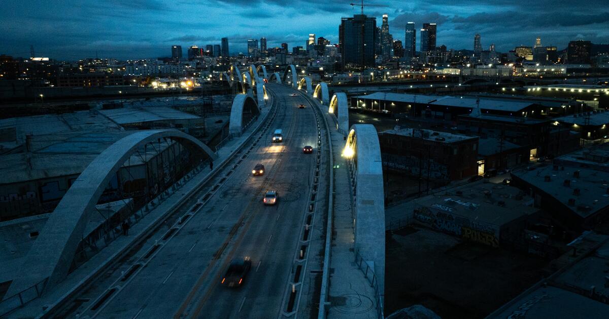 Copper wire theft leaves sixth Avenue Bridge utterly at the hours of darkness