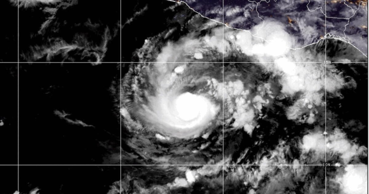 Hurricane Trudy brings heavy rain and strong winds to Mexico’s Pacific coast - BERITAJA