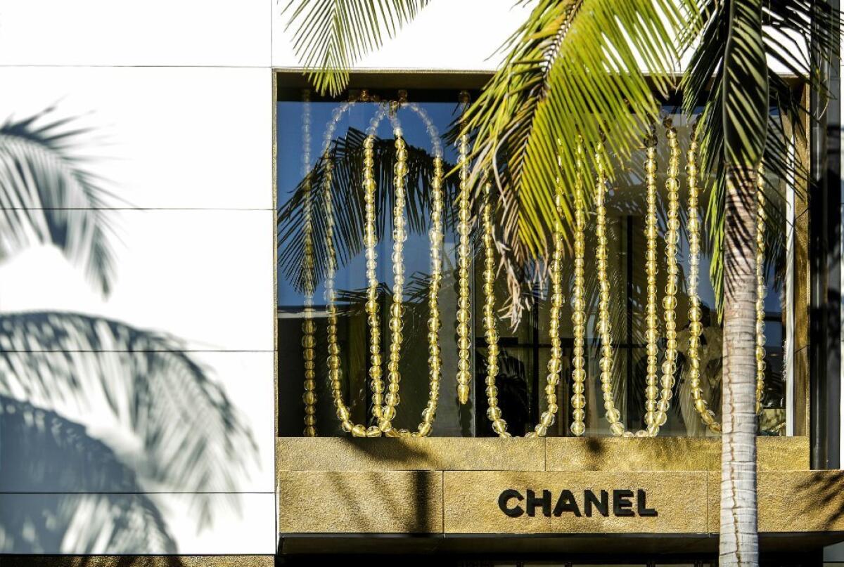 Chanel pays record price for retail space on Rodeo Drive - Los Angeles Times