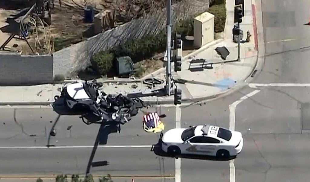 Exquisite Four Hurt, Including Two Children, After Deputy Pursuit Ends In Tacoma Crash And Fire Design Art Exquisite Four Hurt, Including Two Children, After Deputy Pursuit Ends In Tacoma Crash And Fire Design Art