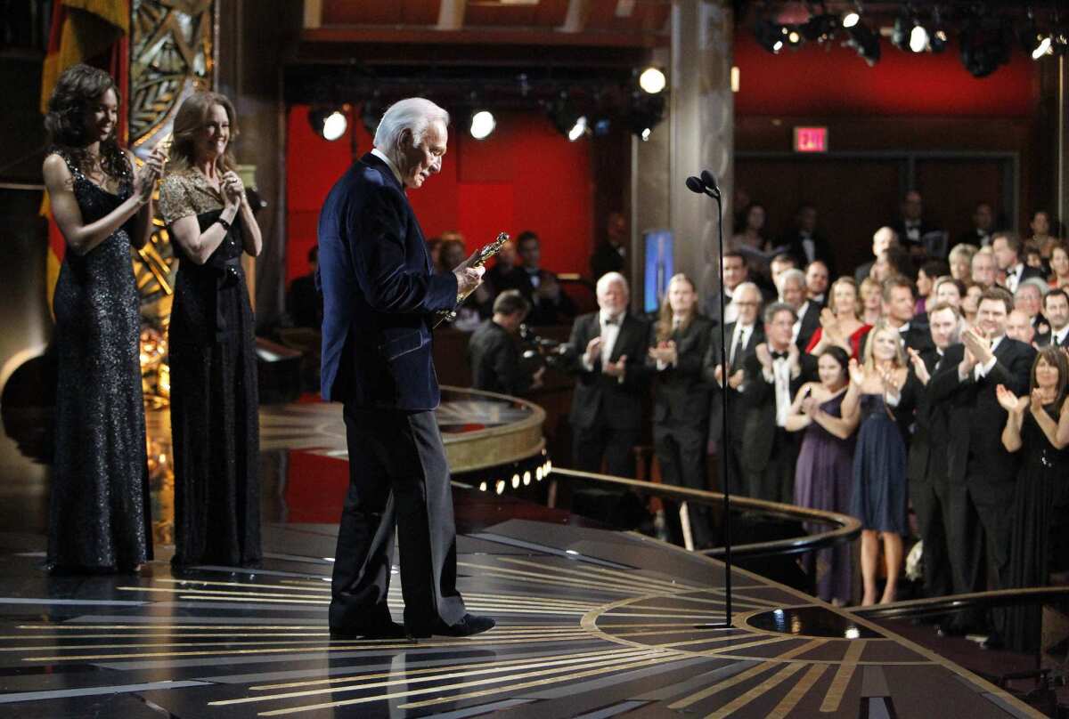 Christopher Plummer accepts his Academy Award