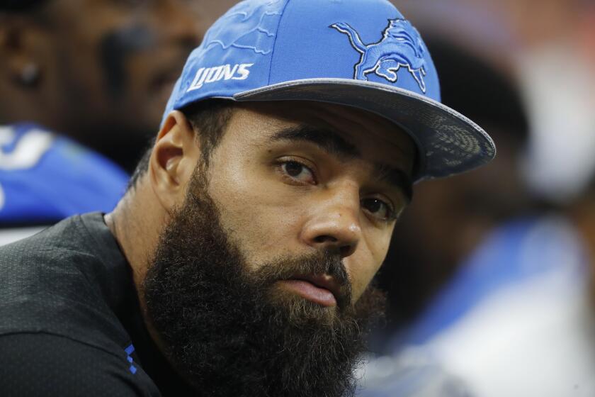 Detroit linebacker DeAndre Levy watches as the Lions play the Washington Redskins on Oct. 23. Levy hasn't played since Week 1 because of a knee injury.