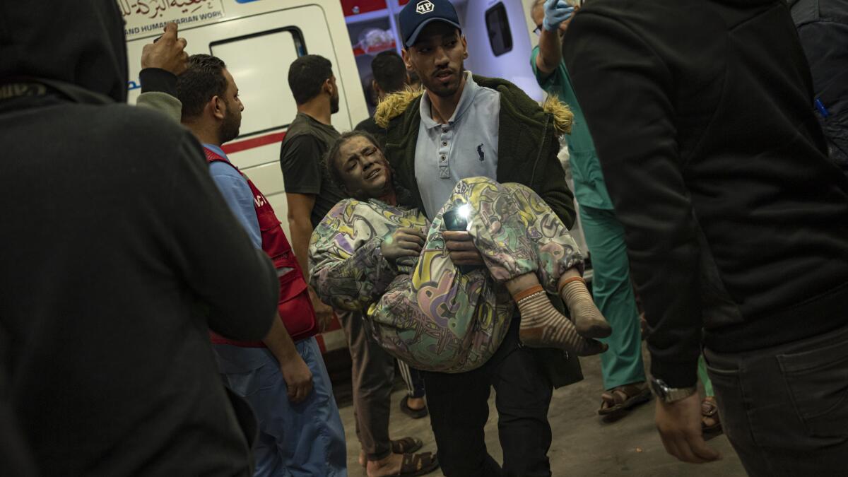 Bebés prematuros en Gaza corren peligro debido a la escasez de combustible  para los generadores - San Diego Union-Tribune en Español
