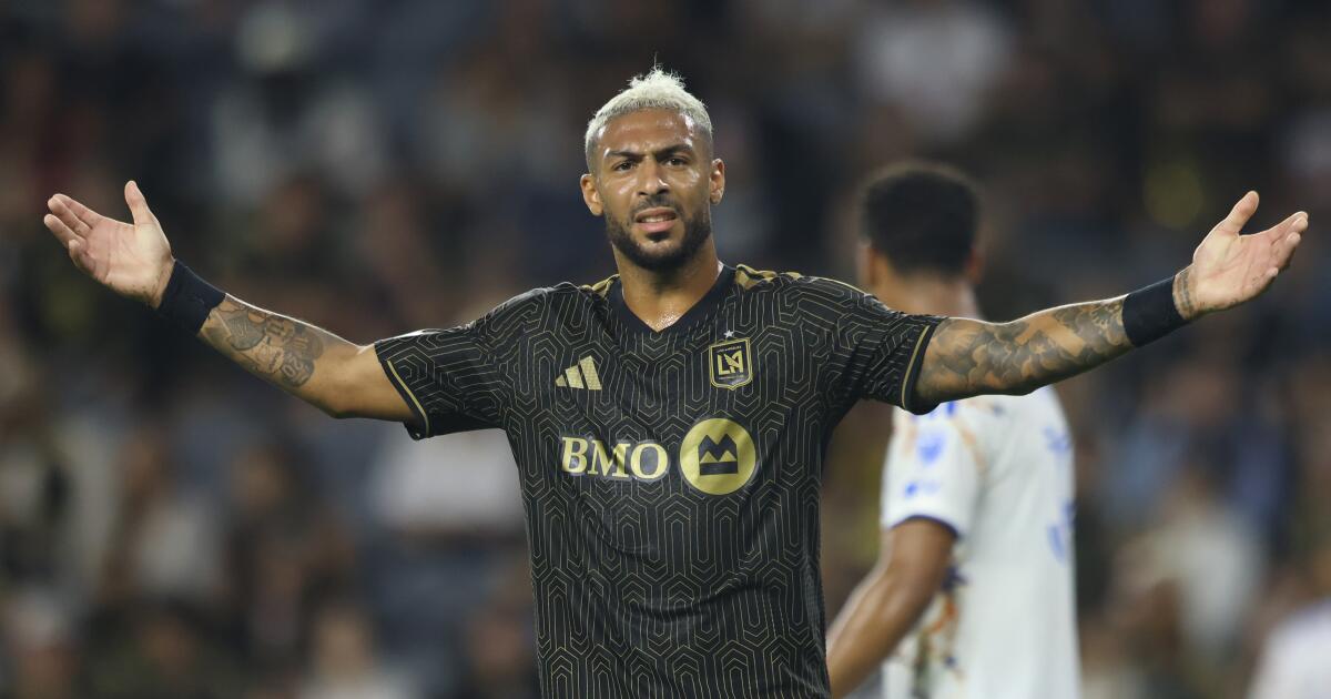 Photo: latimes.com LOS ANGELES, CALIFORNIA - AUGUST 15: Denis Bouanga #99 of the Los Angeles FC