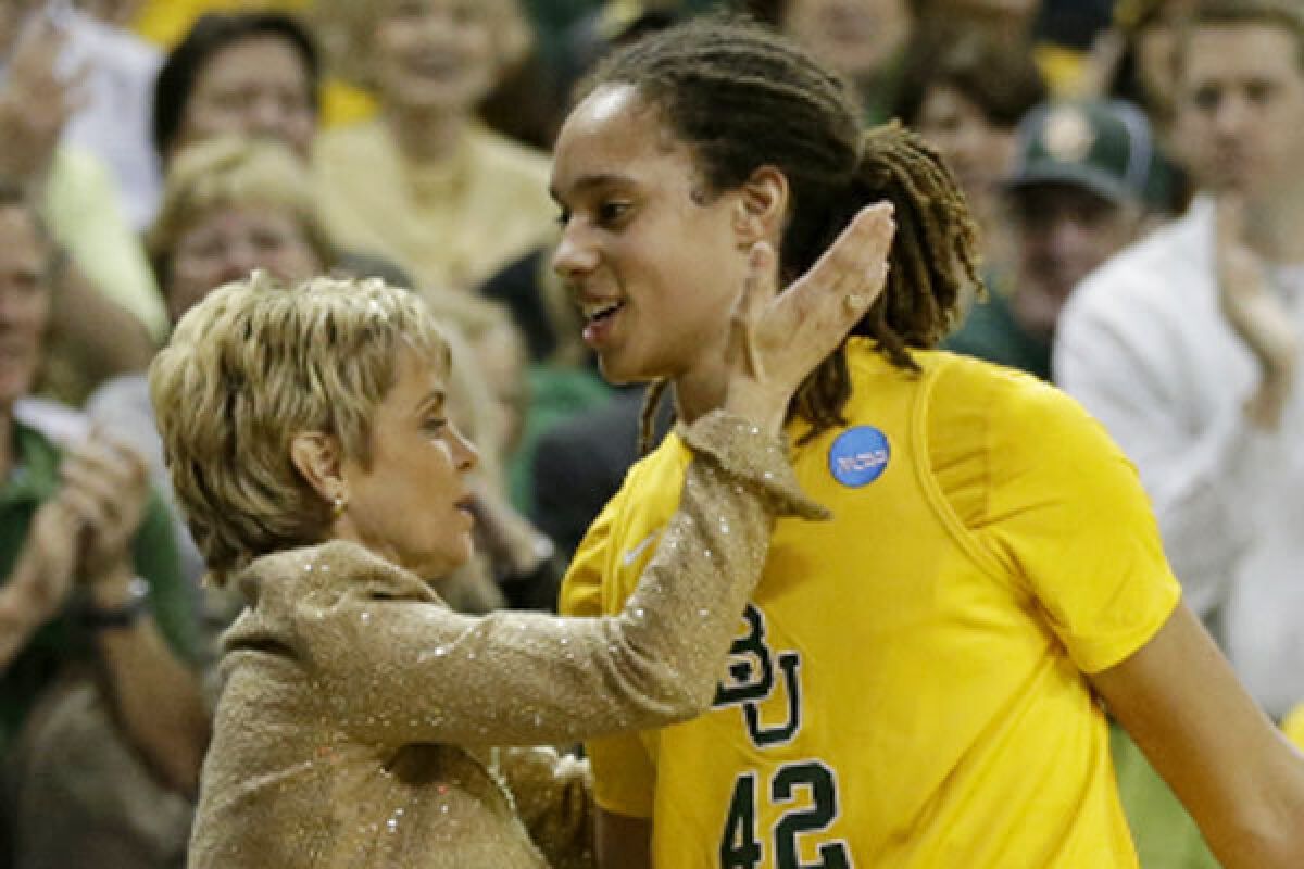 Brittney Griner Says Baylor Is Not Supportive Of Gay Athletes Los