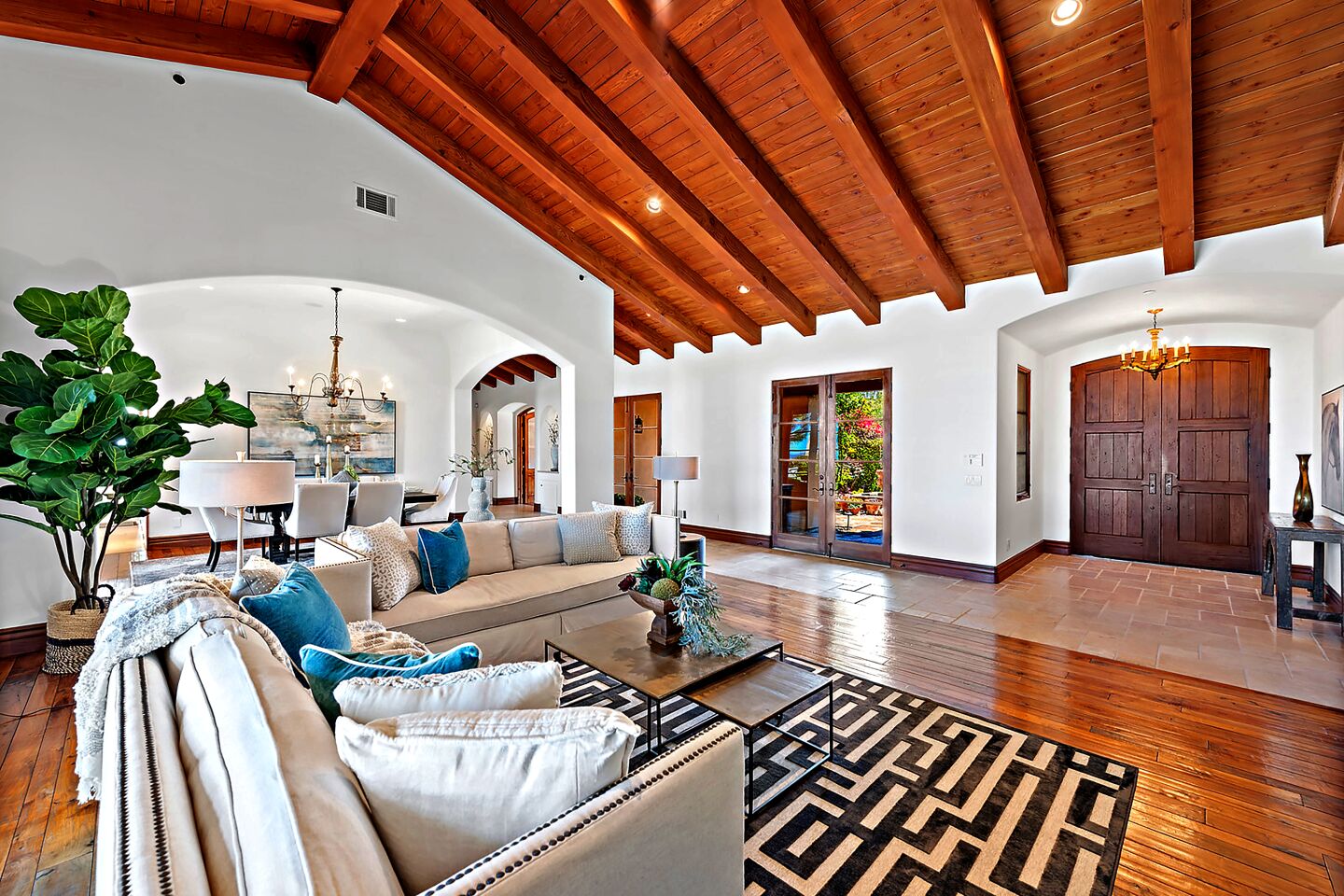 Hot Property | Philip Rivers' San Diego home: the living room