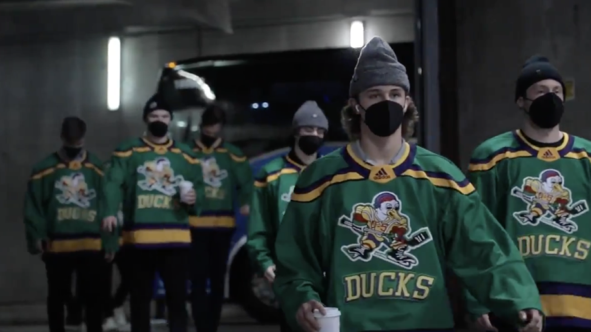 Hockey team to commemorate Mighty Ducks movies with three jerseys