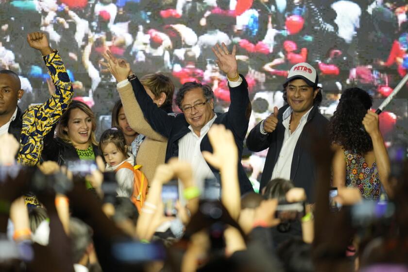 ARCHIVO - El candidato presidencial Gustavo Petro, 