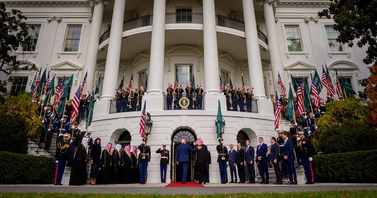 Sıklıkla iftira edilen Anayasamız ve inancımız için şükranlarımızı sunuyoruz
