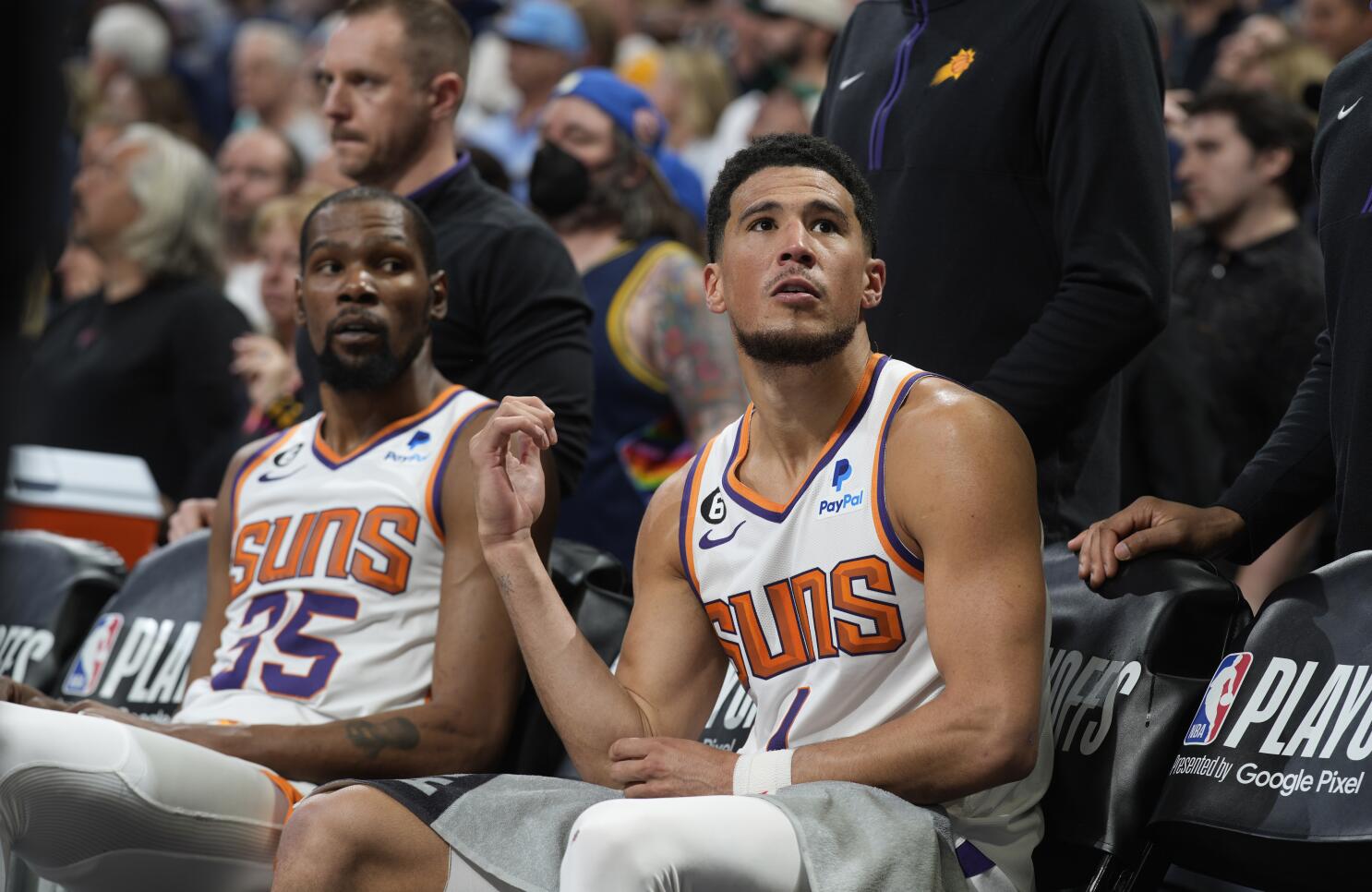 Suns handle 1st playoffs test with Devin Booker, Kevin Durant
