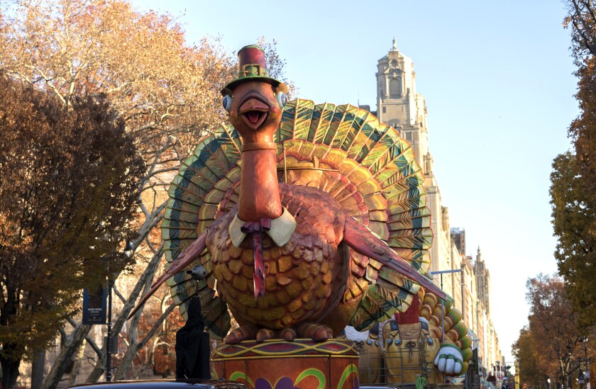 Thanksgiving Tv Macy S Parade Charlie Brown Nfl And More Los