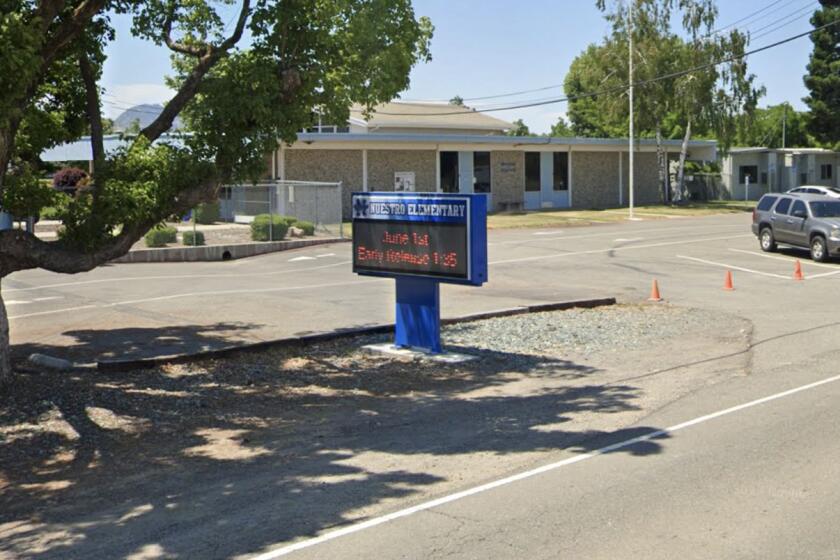 Exterior of Nuestro Elementary School in Live Oak.