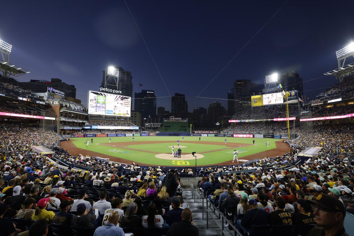 Padres Daily: Fans set Petco Park attendance record; streaking; health  updates - The San Diego Union-Tribune