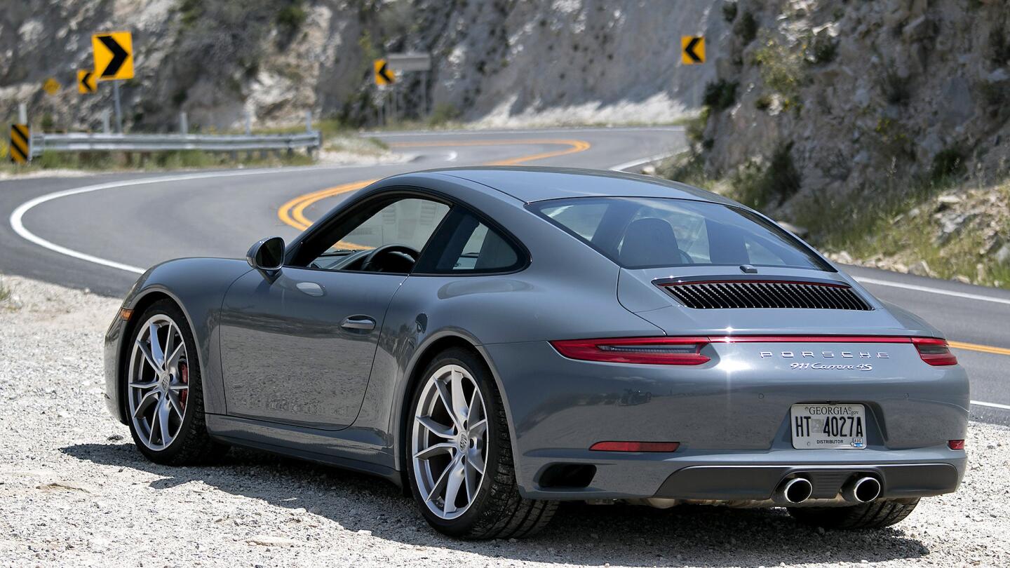 2017 Porsche 911 Carrera 4S