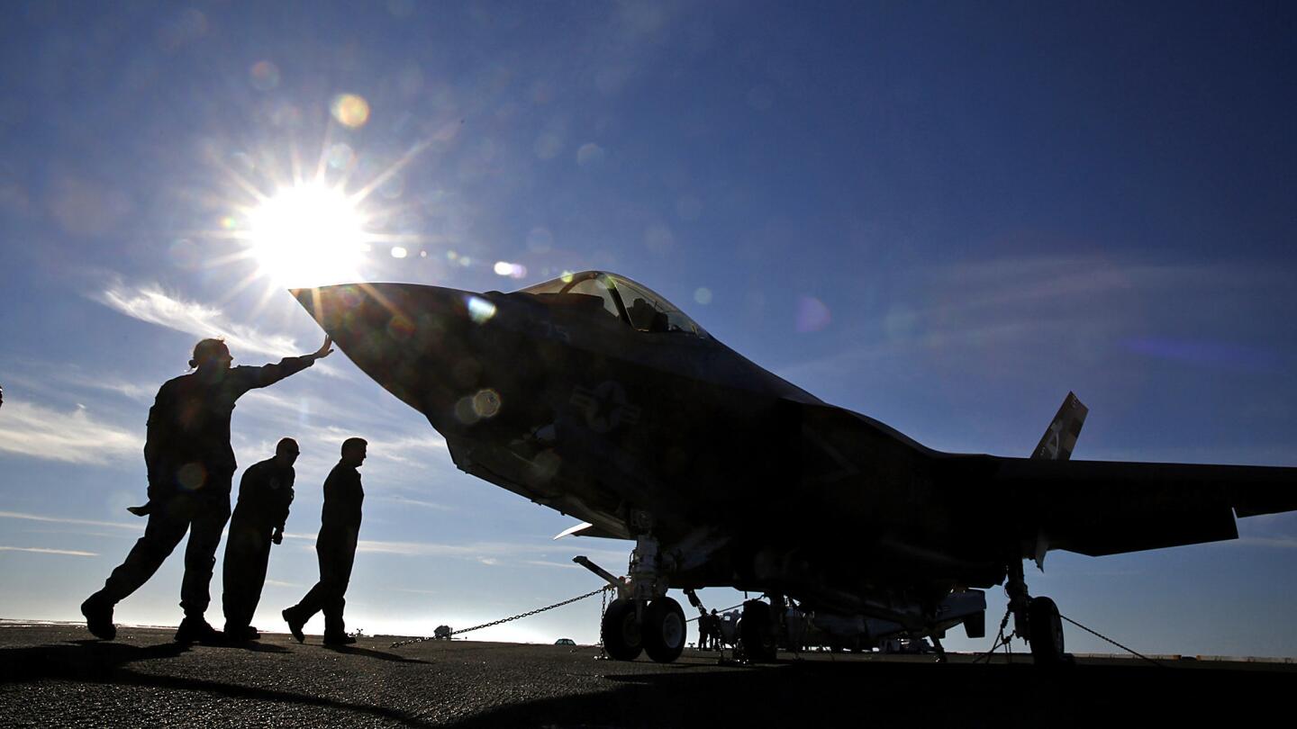 F-35C makes first carrier landings