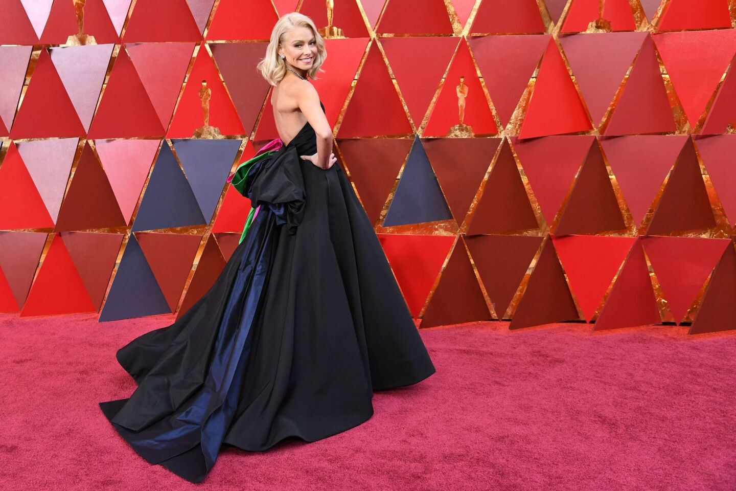 US actress Kelly Ripa arrives for the 90th Annual Academy Awards on March 4, 2018, in Hollywood, California. / AFP PHOTO / ANGELA WEISSANGELA WEISS/AFP/Getty Images ** OUTS - ELSENT, FPG, CM - OUTS * NM, PH, VA if sourced by CT, LA or MoD **