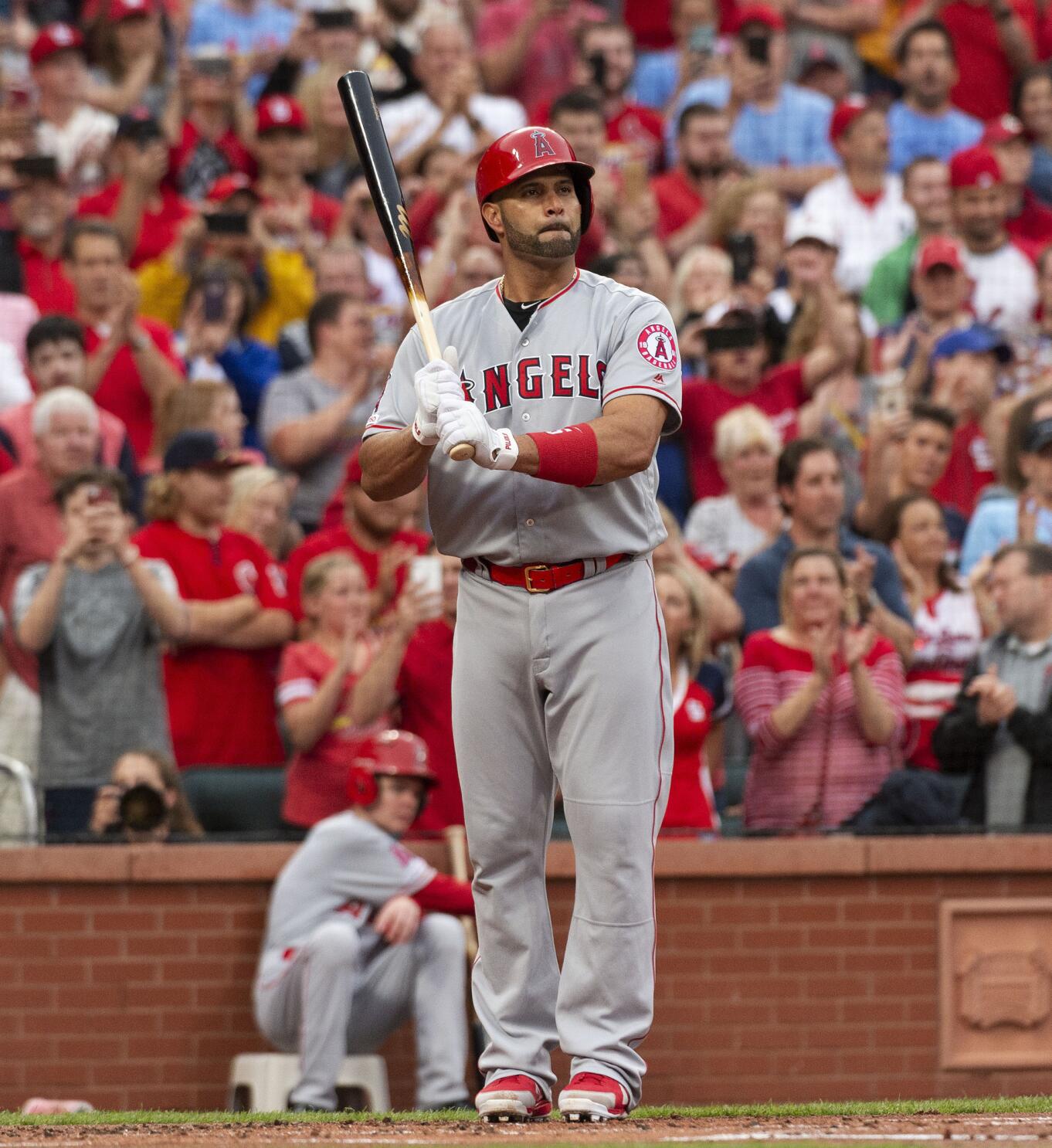 Pujols goes deep in his latest return to St. Louis
